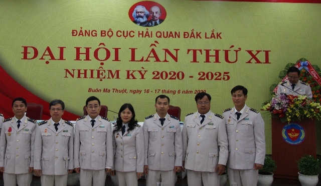 Ban Chấp hành Đảng bộ Cục Hải quan Đắk Lắk nhiệm kỳ 2020-2025 nhận nhiệm vụ trước đại hội