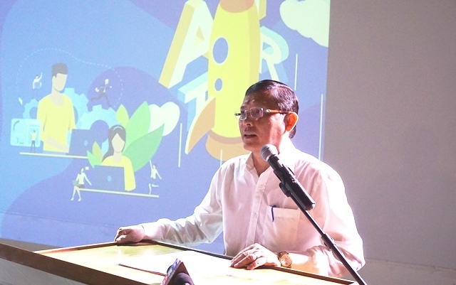 Phó Chủ tịch Thường trực UBND tỉnh Nguyễn Tuấn Hà phát biểu tại hội thảo. 