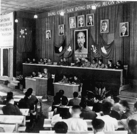 Quang cảnh Đại hội đại biểu toàn quốc lần thứ II của Đảng họp từ ngày 11 đến 19-2-1951 tại xã Vinh Quang, huyện Chiêm Hóa, tỉnh Tuyên Quang. Ảnh TL