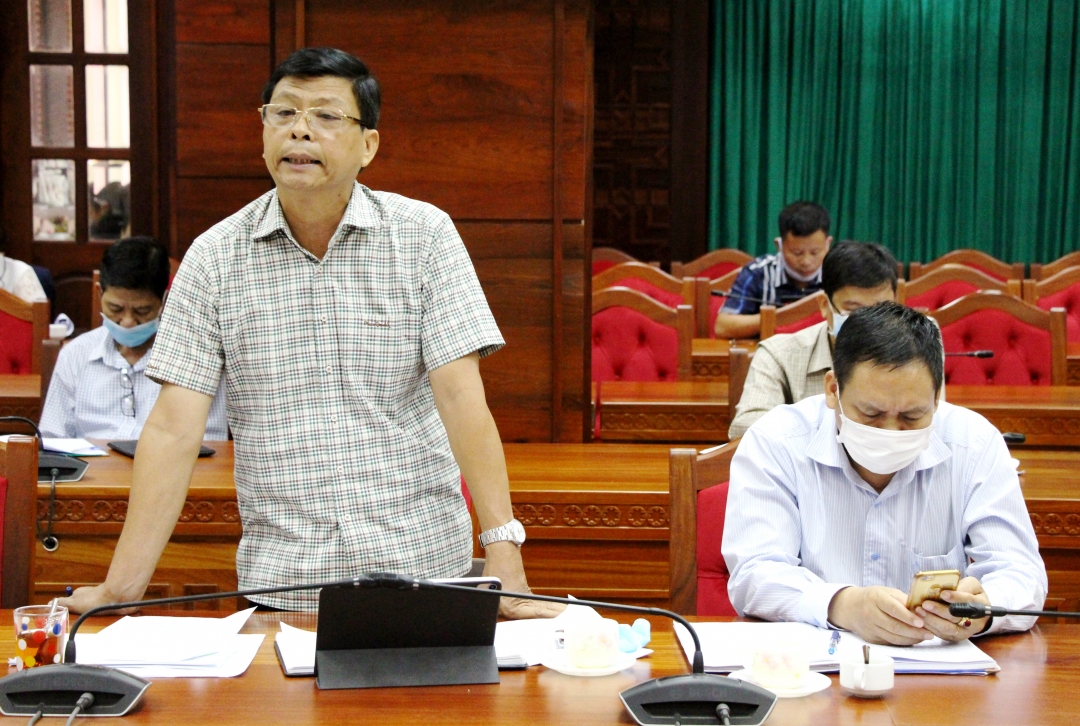 Phó Giám đốc Sở Tài Chính Nguyễn Tấn Thành phát biểu tại cuộc họp