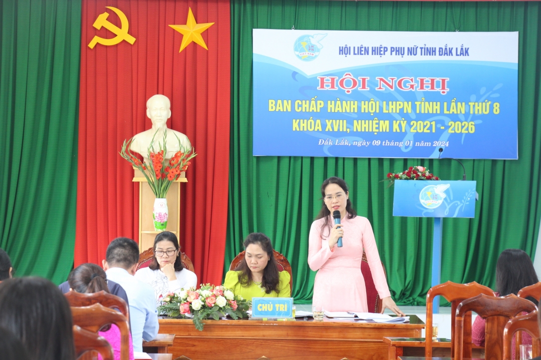 Phó Chủ tịch hội LHPN tỉnh Nguyễn Thị Thu đánh giá kết quả hoạt động