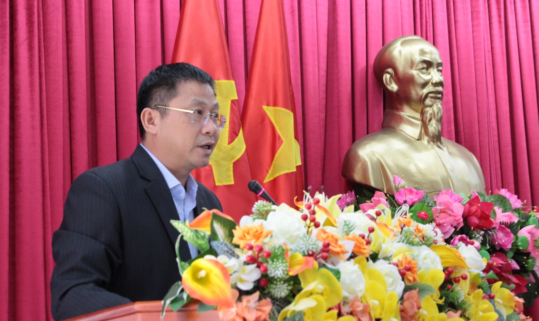 Trưởng Ban Nội chính Tỉnh ủy Trần Trung Hiển phát biểu tại hội nghị. 