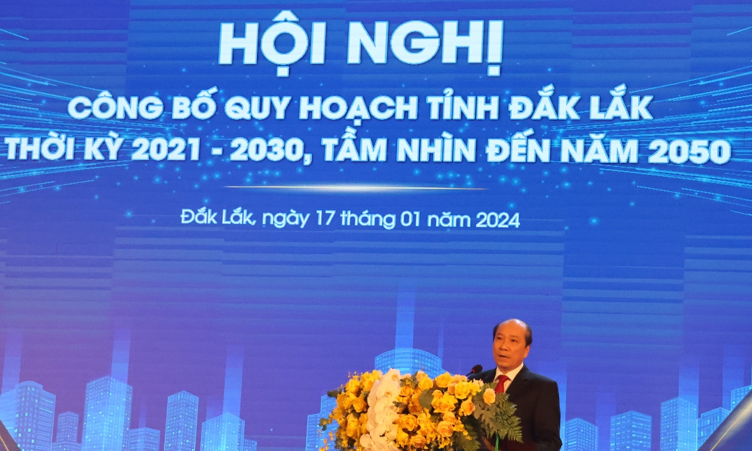 Chủ tịch UBND tỉnh Phạm Ngọc Nghị phát biểu khai mạc hội nghị