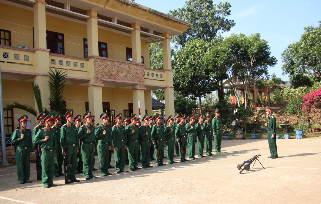 Quân nhân thực hiện nhiệm vụ huấn luyện sẵn sàng chiến đấu. Ảnh minh họa