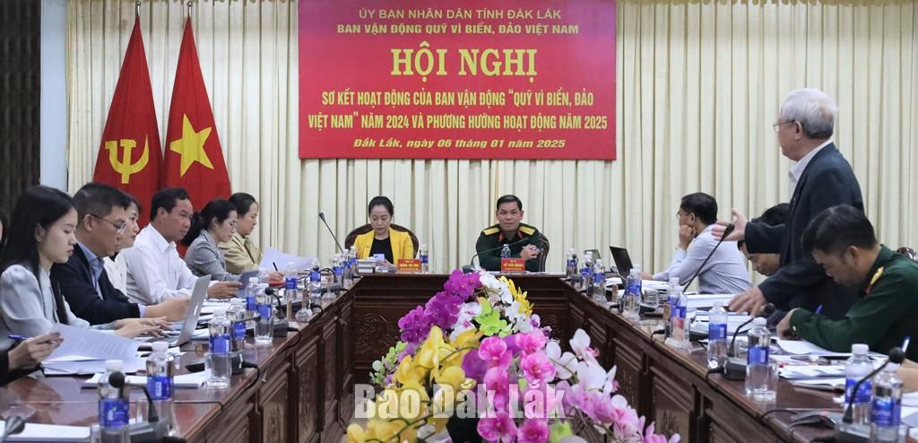 Các đại biểu tham dự hội nghị.