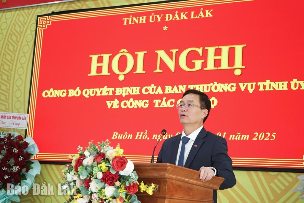 Bí thư Tỉnh ủy Nguyễn Đình Trung phát biểu phân công nghiệm vụ