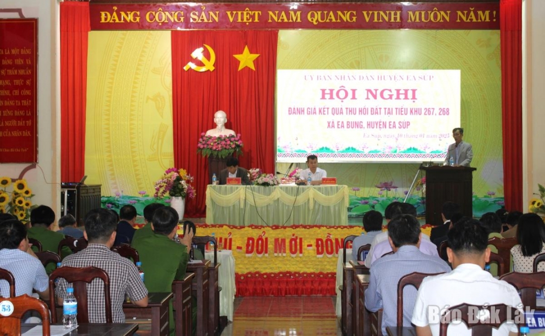 Quang cảnh hội nghị.