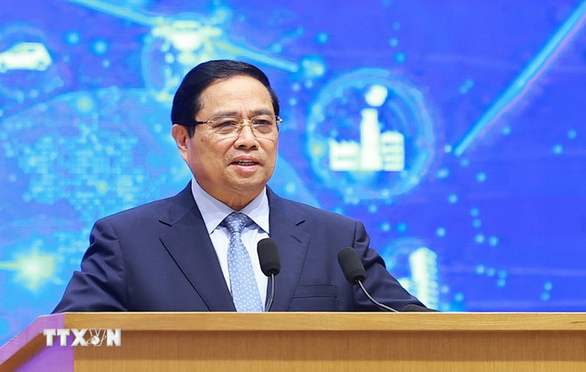 Thủ tướng Phạm Minh Chính phát biểu chỉ đạo tại Diễn đàn Quốc gia phát triển kinh tế số và xã hội số lần thứ 3. Ảnh: TTXVN