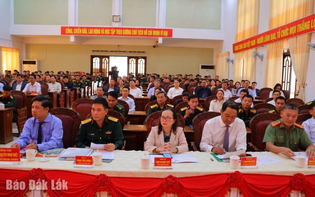 Các đại biểu tham dự hội nghị.