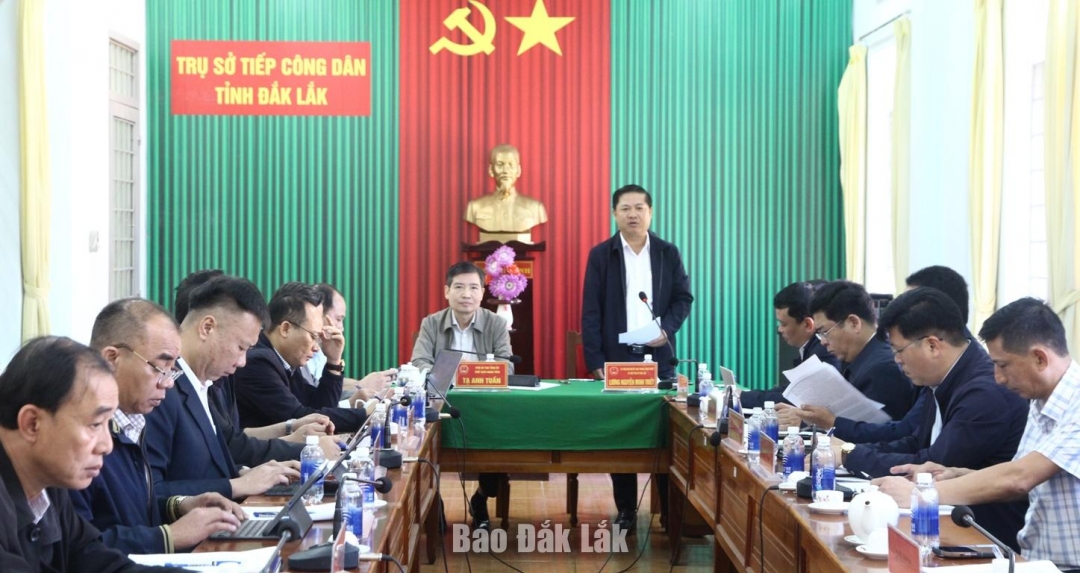 Đồng chí Lương Nguyễn Minh Triết, Ủy viên dự khuyết Trung ương Đảng, Bí thư Tỉnh ủy phát biểu tại buổi tiếp công dân. 