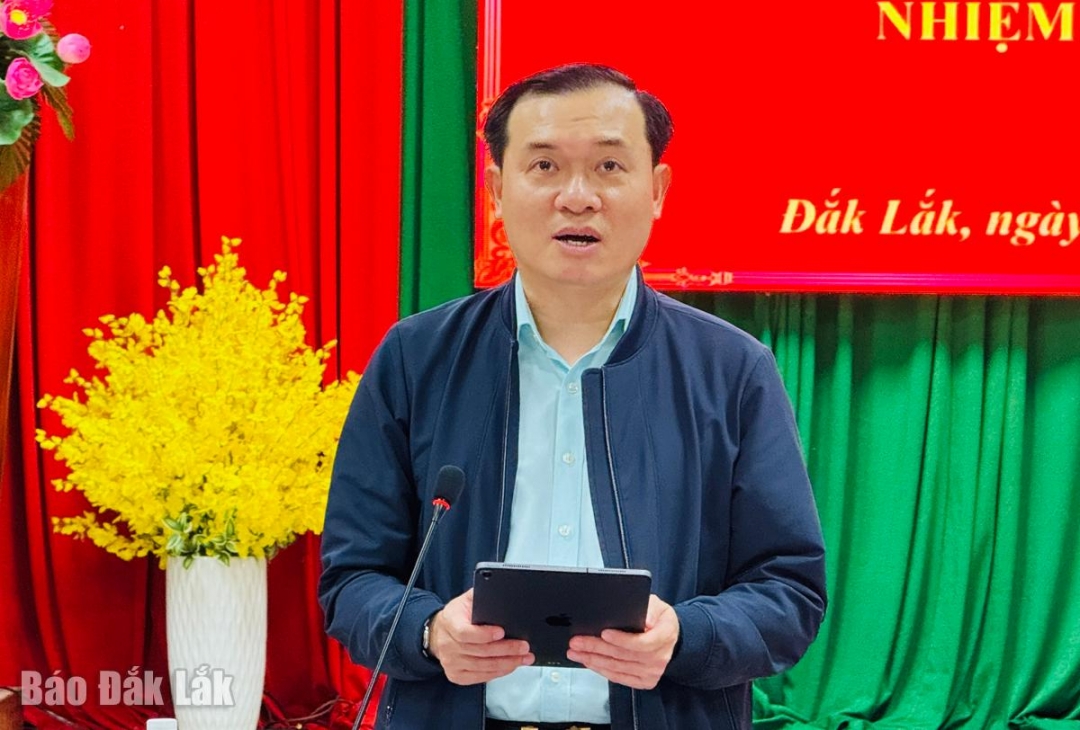 Đồng chí Bùi Thanh Toàn phát biểu tại buổi làm việc.