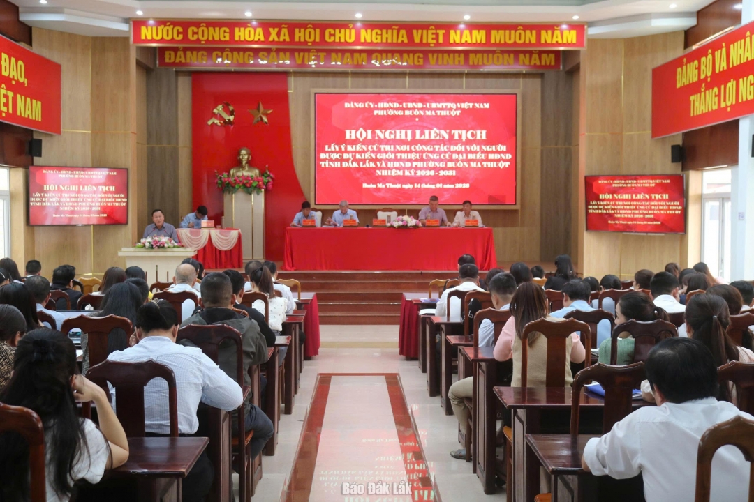 Quang cảnh hội nghị.