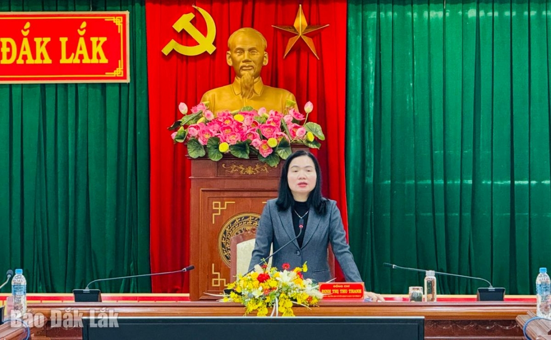 Đồng chí Đinh Thị Thu Thanh phát biểu tại buổi giám sát.