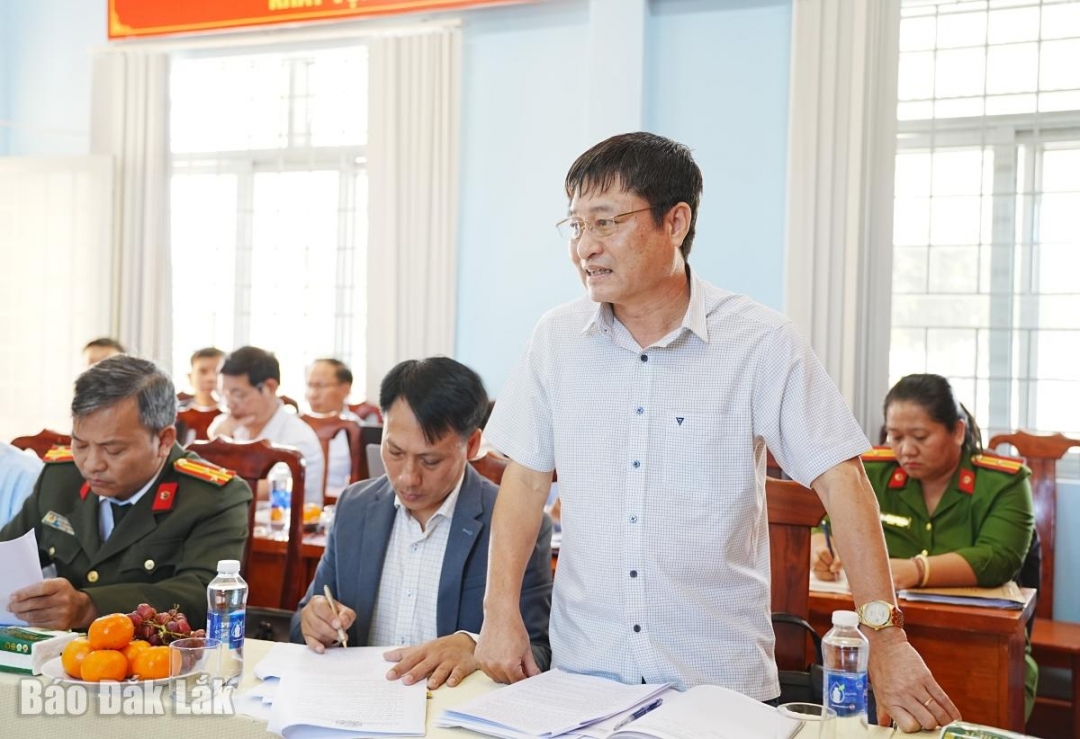 Đồng chí Hồ Duy Thành, Tỉnh ủy viên, Chánh thanh tra tỉnh phát biểu tại buổi làm việc.