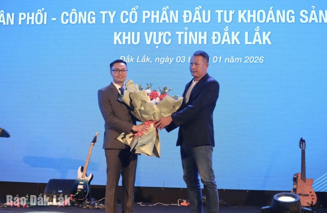 Đại diện Tập đoàn Xi măng Xuân Thành và Công ty Cổ phần Đầu tư Khoáng sản Bắc Tây Nguyên thống nhất các định hướng chiến lược nhằm nâng cao hiệu quả phân phối trong năm 2026.
