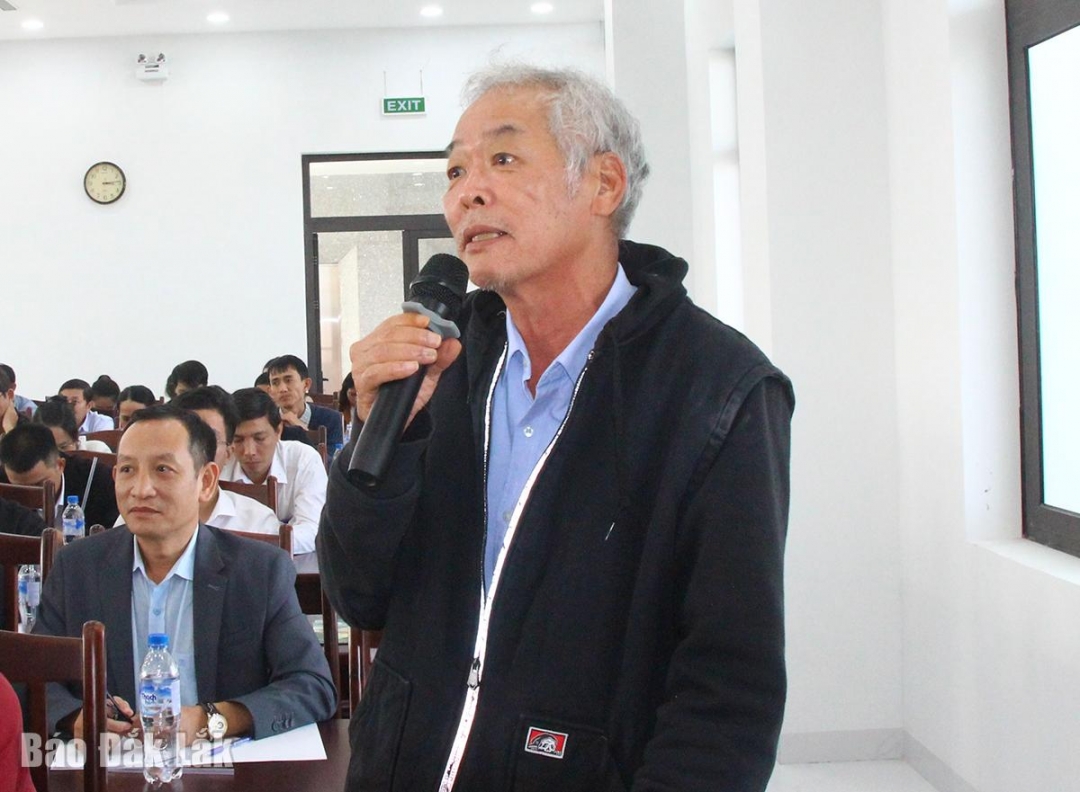 Đại diện một doanh nghiệp phát biểu tại hội nghị.