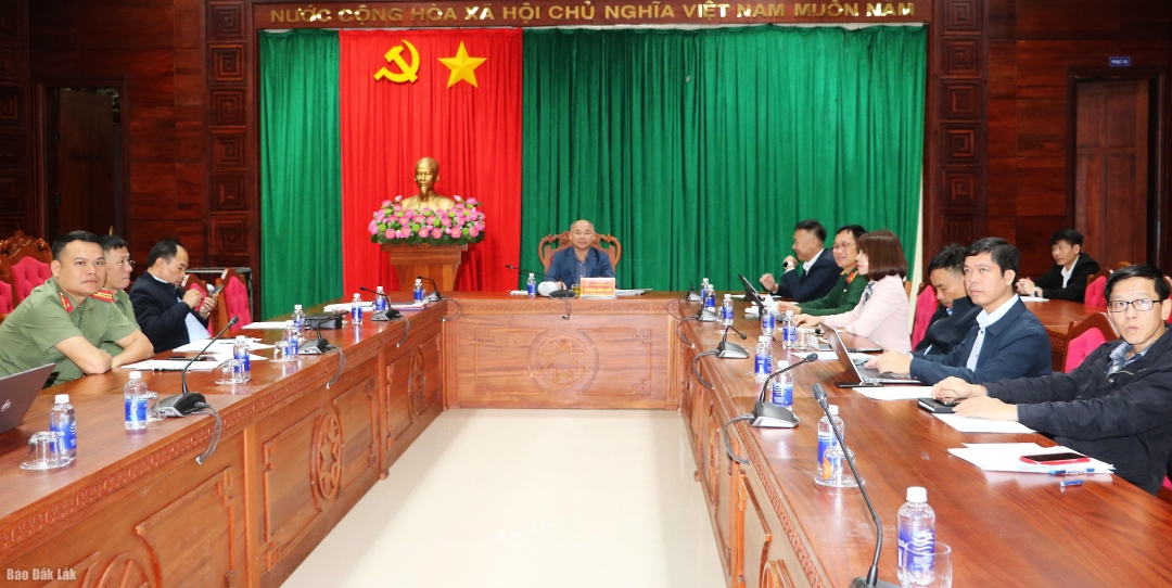 Phó Chủ tịch UBND tỉnh Trương Công Thái chủ trì phiên họp tại điểm cầu Đắk Lắk
