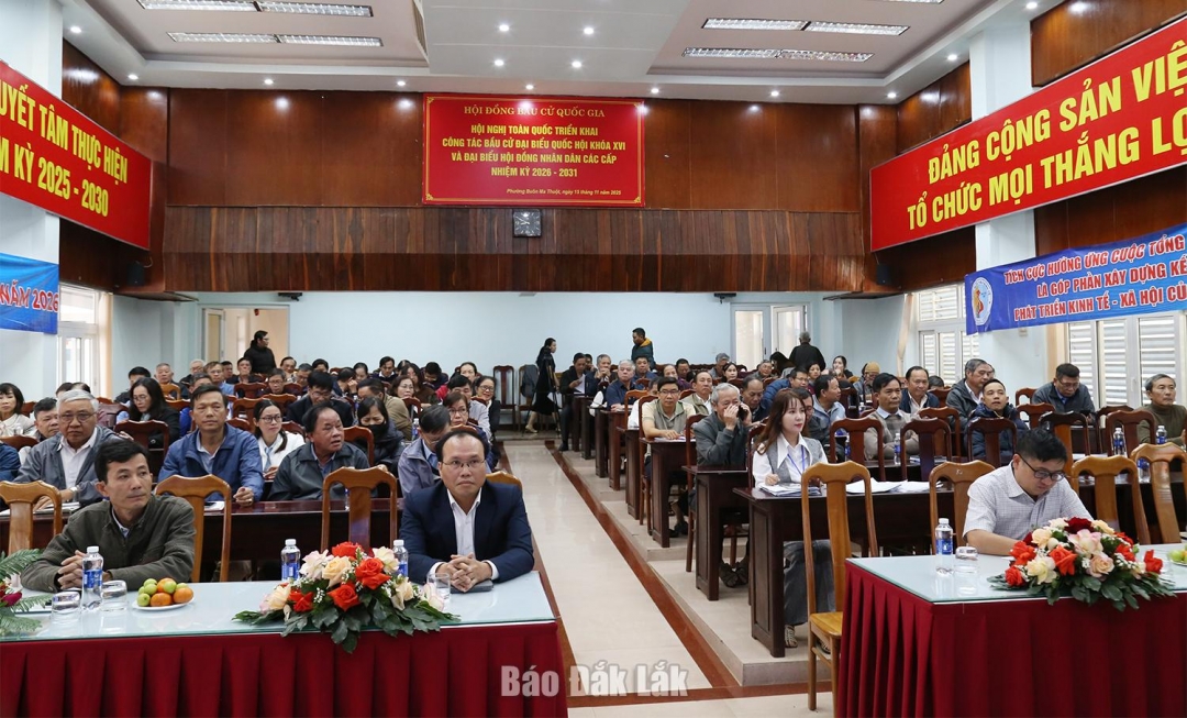 Các đại biểu dự Lễ ra quân Tổng điều tra kinh tế năm 2026