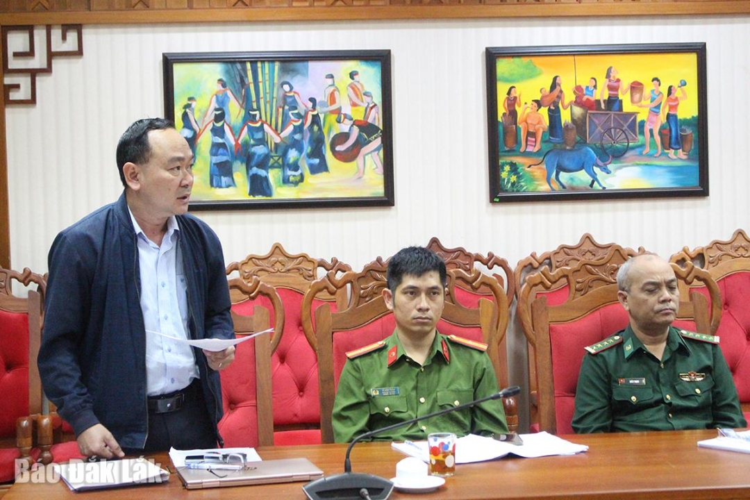 Đại diện Thanh tra tỉnh cũng góp ý kiến liên quan công tác thanh, kiểm tra trên địa bàn.