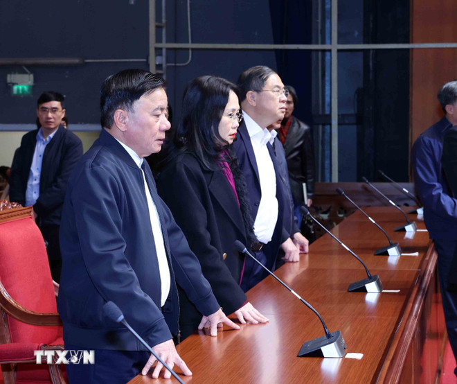 Thường trực Ban Bí thư Trần Cẩm Tú kiểm tra công tác chuẩn bị Đại hội đại biểu toàn quốc lần thứ XIV của Đảng tại Trung tâm Hội nghị Quốc gia. Ảnh: TTXVN