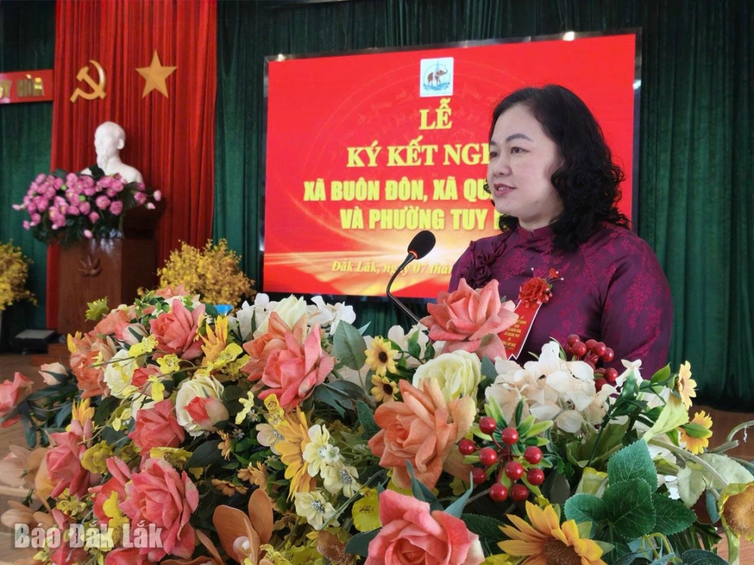 Đồng chí Đào Bảo Minh, Ủy viên Ban Thường vụ Tỉnh ủy, Bí thư Đảng ủy, Chủ tịch HĐND phường Tuy Hòa phát biểu tại buổi ký kết