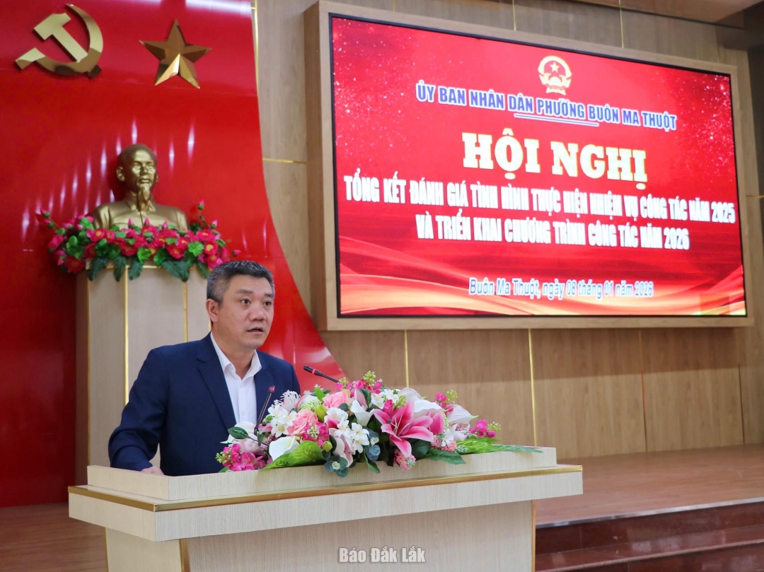 Phó Bí thư Đảng ủy, Chủ tịch UBND phường Buôn Ma Thuột Đặng Thanh Vũ phát biểu kết luận hội nghị.