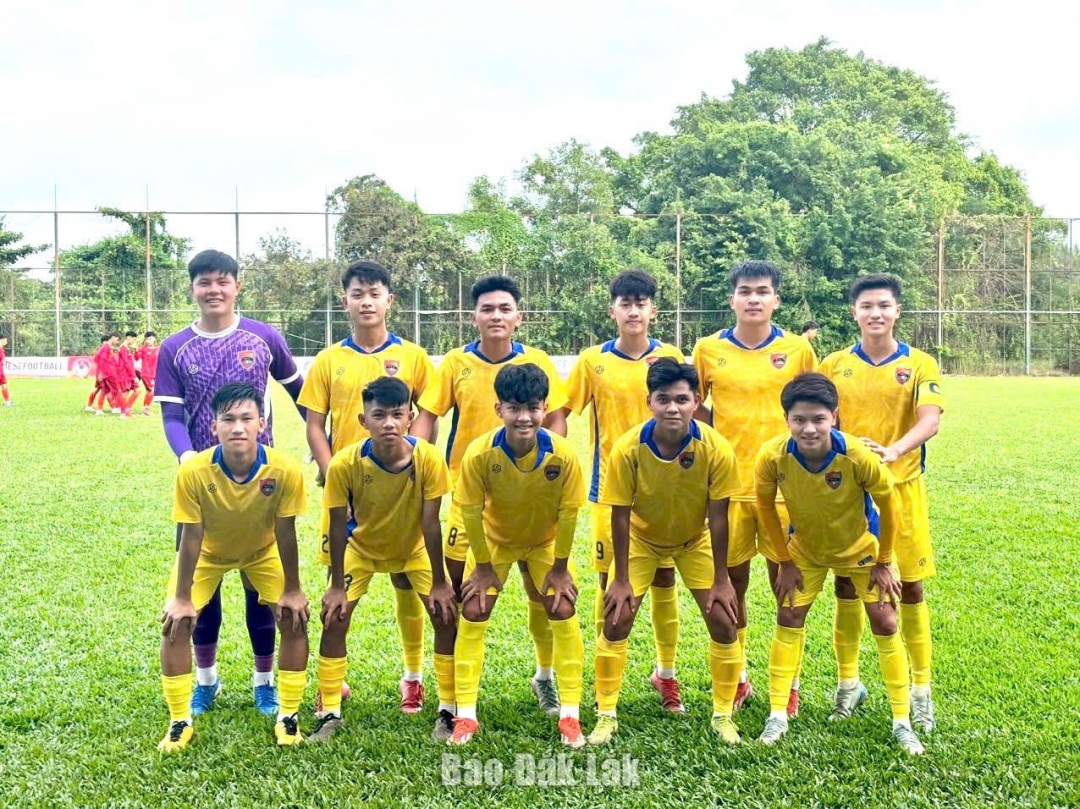 Các cầu thủ U19 Đắk Lắk xuất sắc vượt qua vòng loại, lần đầu tiên góp mặt ở vòng chung kết.