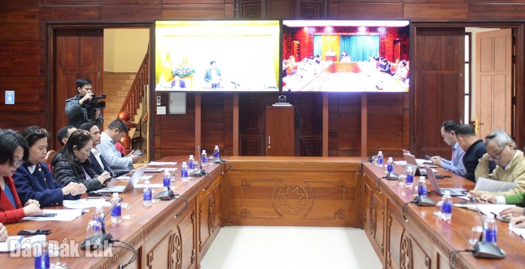 Các đại biểu tham dụ hội nghị tại điểm cầu UBND tỉnh Đắk Lắk.