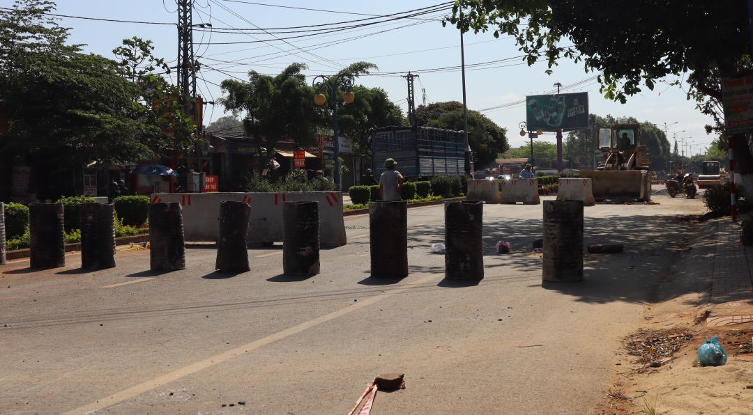 Vị trí xảy ra một vụ tai nạn giao thông trên Quốc lộ 27 đoạn qua xã Hòa Thắng, TP. Buôn Ma Thuột vào ngày 24/2/2023.