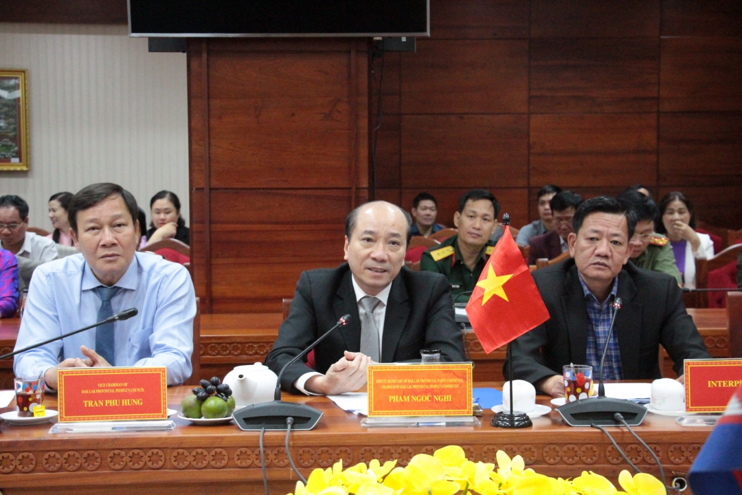 Chủ tịch UBND tỉnh Phạm Ngọc Nghị phát biểu tại buổi đón tiếp Đoàn cán bộ cấp cao tỉnh Mondulkiri.