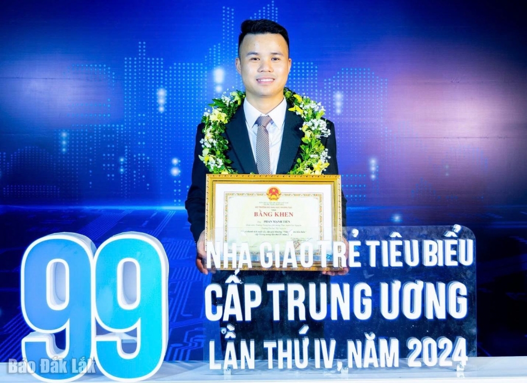 Thầy giáo Phan Mạnh Tiến (ảnh nhân vật cung cấp).