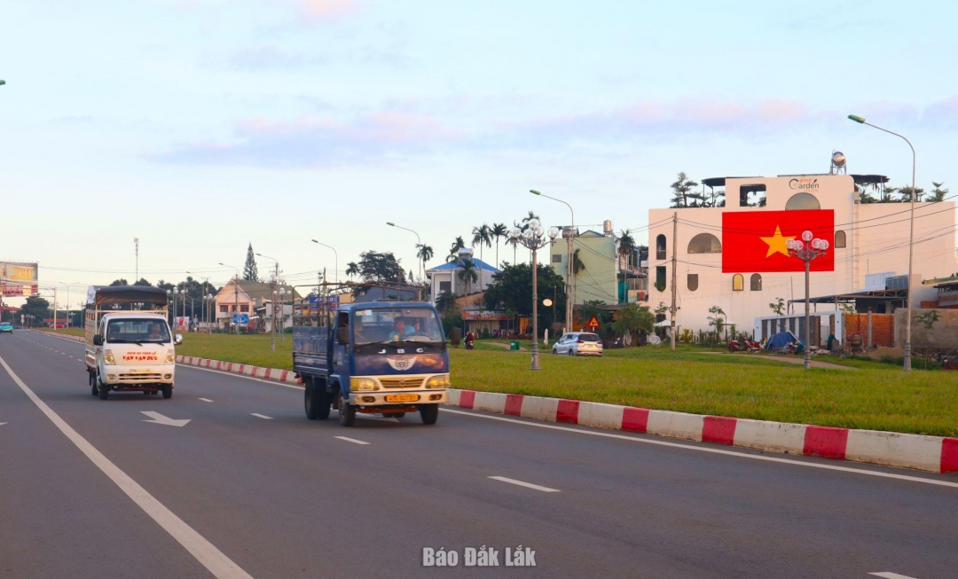 Đường Đông Tây TP. Buôn Ma Thuột.