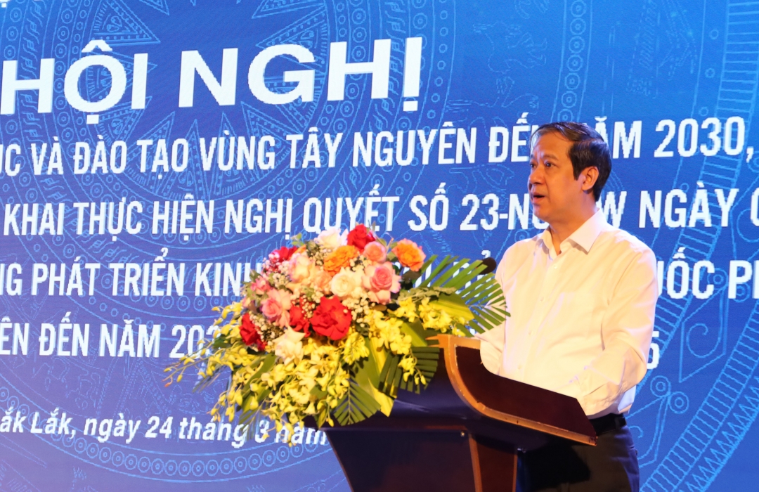 Bộ trưởng Bộ GD-ĐT Nguyễn Kim Sơn phát biểu kết luận hội nghị