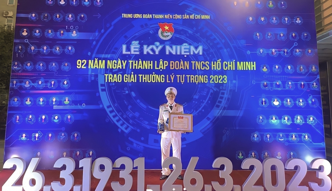 Anh Dương Văn Tình là đại diện duy nhất của tỉnh Đắk Lắk nhận Giải thưởng Lý Tự Trọng năm 2023.