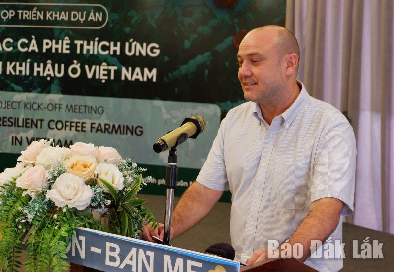 Ông Richard Rastall, Giám đốc Chương trình nông nghiệp (Tổ chức SNV – Hà Lan) phát biểu ý kiến