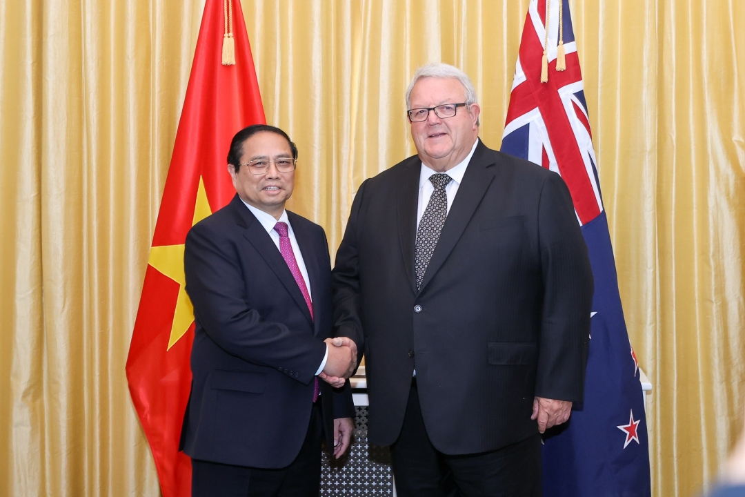 Thủ tướng Phạm Minh Chính và Chủ tịch Quốc hội New Zealand Gerry Brownlee - Ảnh: VGP