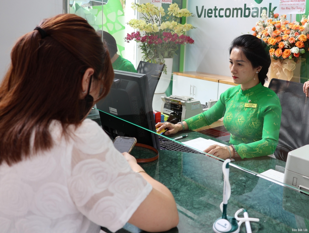Giao dịch tại PGD Lý Thái Tổ - Vietcombank Bắc Đắk Lắk