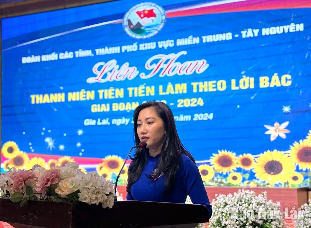Bí thư Đoàn Khối các cơ quan và doanh nghiệp tỉnh Gia Lai Huỳnh Thị Lệ Bích phát biểu tại chương trình.