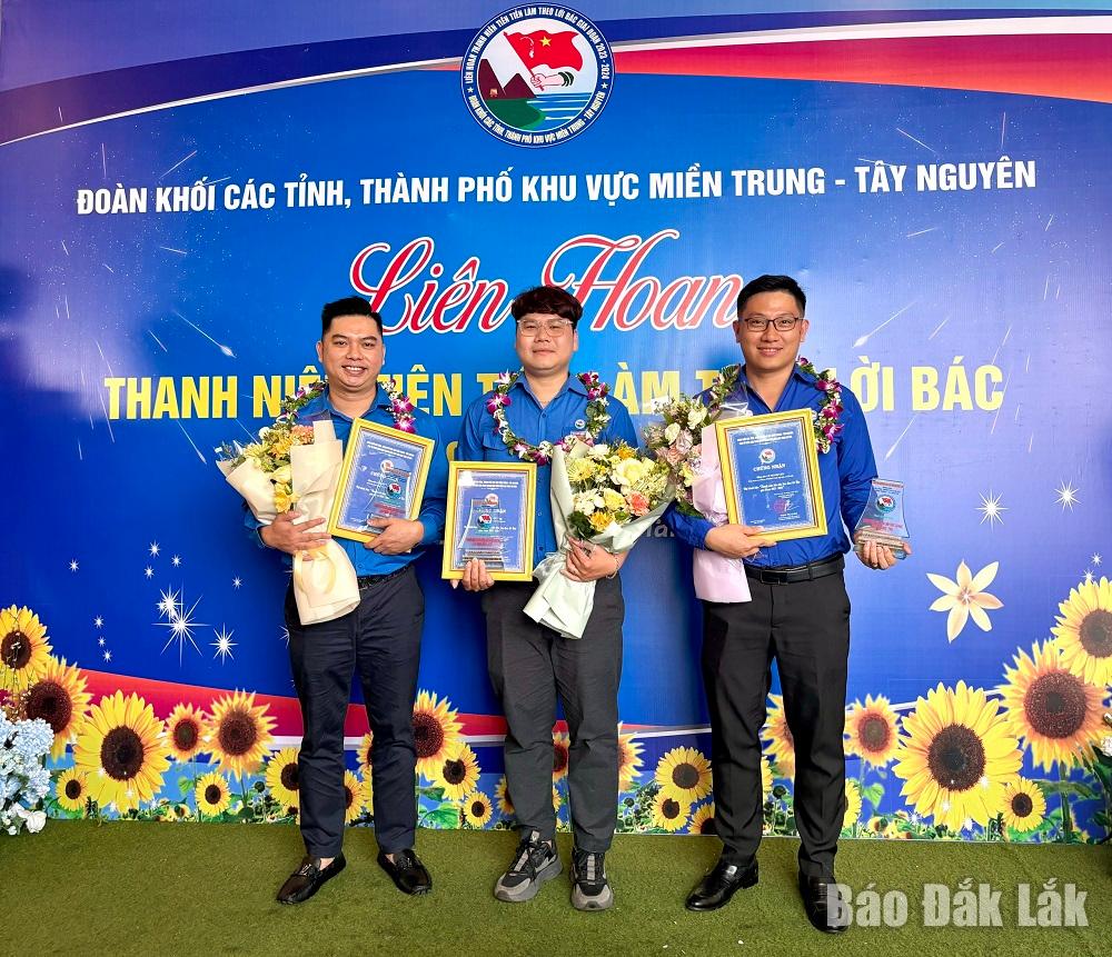 Các cá nhân tiêu biểu của tỉnh Đắk Lắk được tuyên dương Thanh niên tiên tiến làm theo lời Bác.