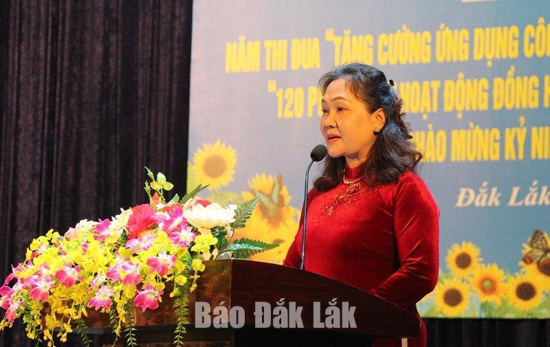 Chủ tịch Hội LHPN tỉnh Tô Thị Tâm phát động thi đua năm 2024.