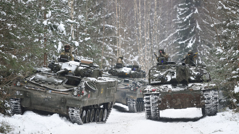 Lực lượng NATO tham dự cuộc tập trận “Mùa Đông” gần Tapa, Estonia. Ảnh: Getty Images