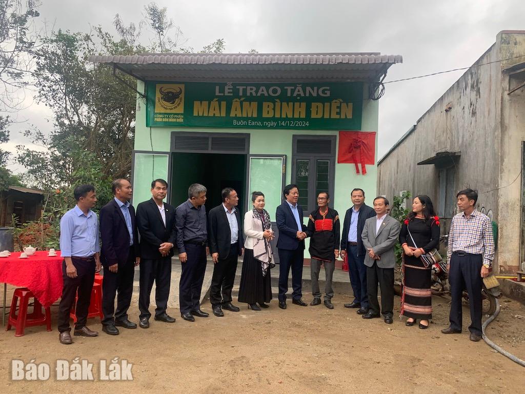 Hộ nghèo ở buôn Ea Na, xã Ea Na, huyện Krông Ana xây được căn nhà kiên cố để ở từ nguồn kinh phí hỗ trợ của Công ty Cổ phần Phân bón Bình Điền.