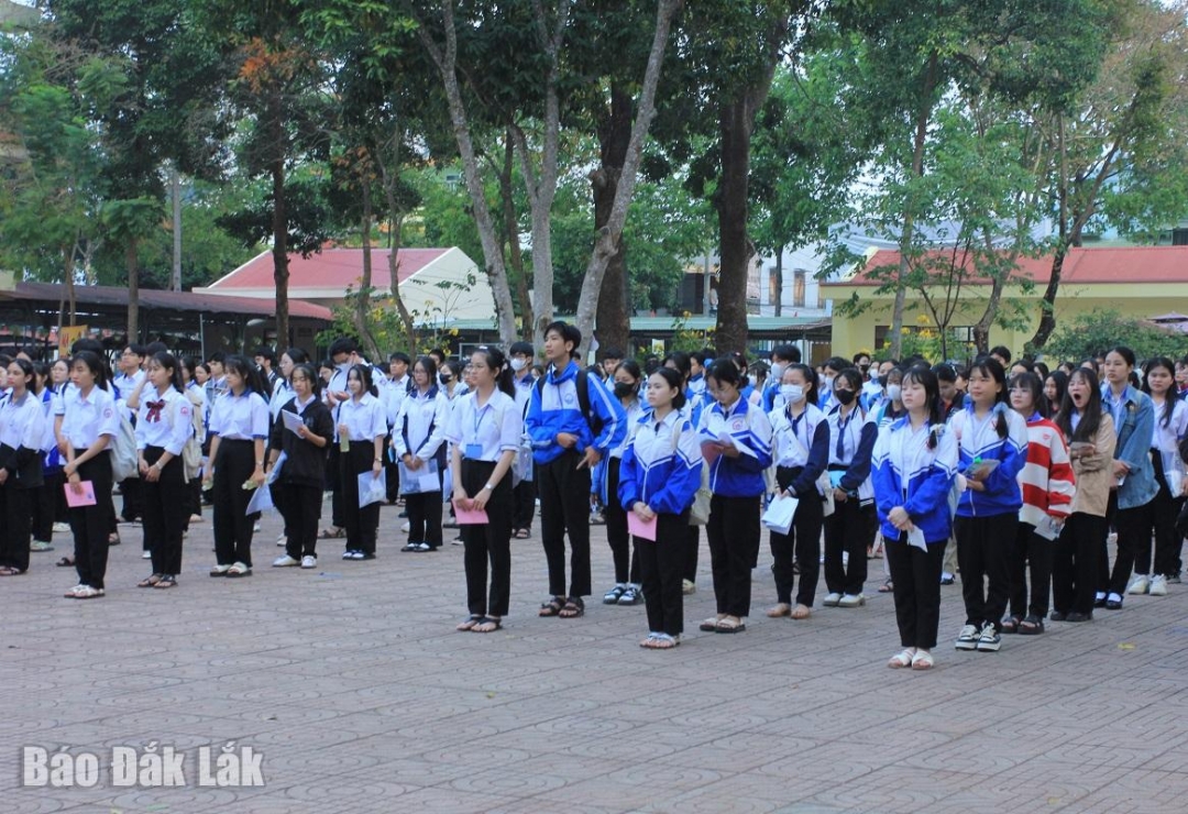 Thí sinh tham gia kỳ thi sáng 3/4/2025.