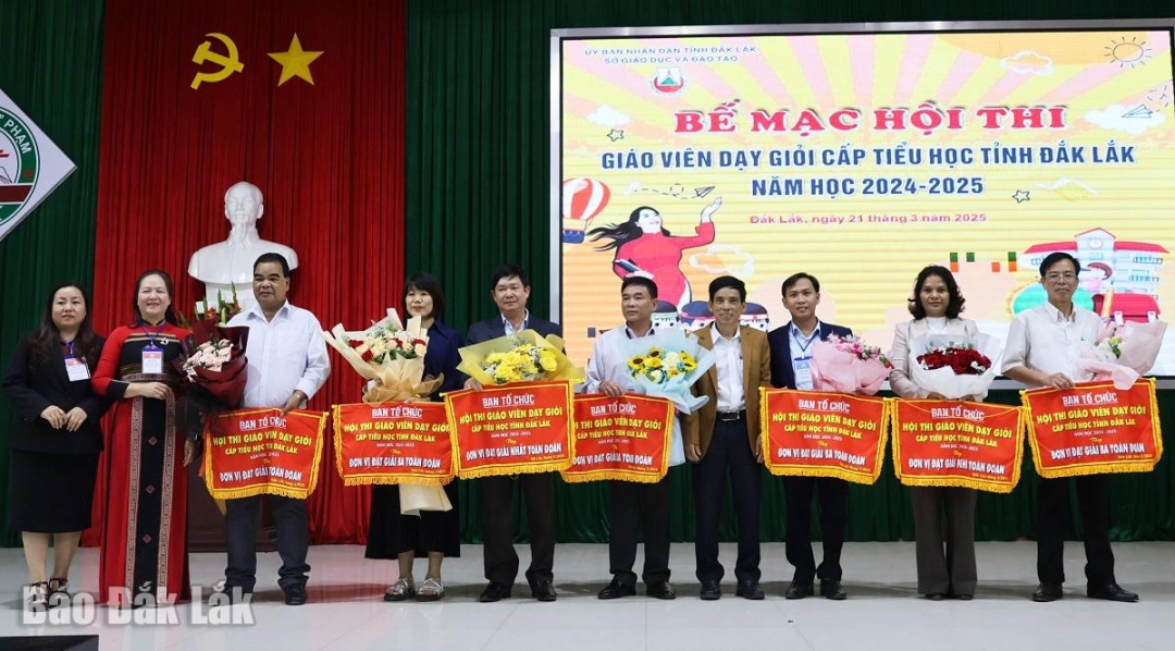 Phó Giám đốc Sở Giáo dục và Đào tạo Lê Thị Kim Oanh