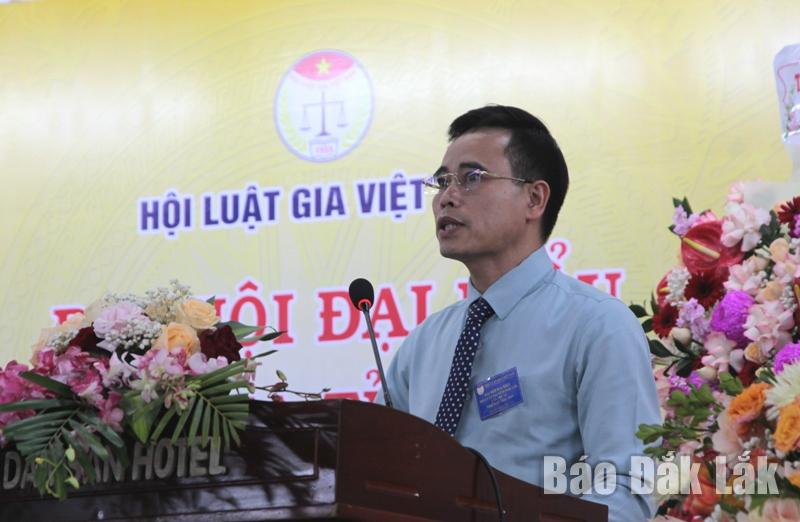 Phó Chủ tịch Hội Luật gia Việt Nam Trần Đức Long phát biểu tại đại hội.