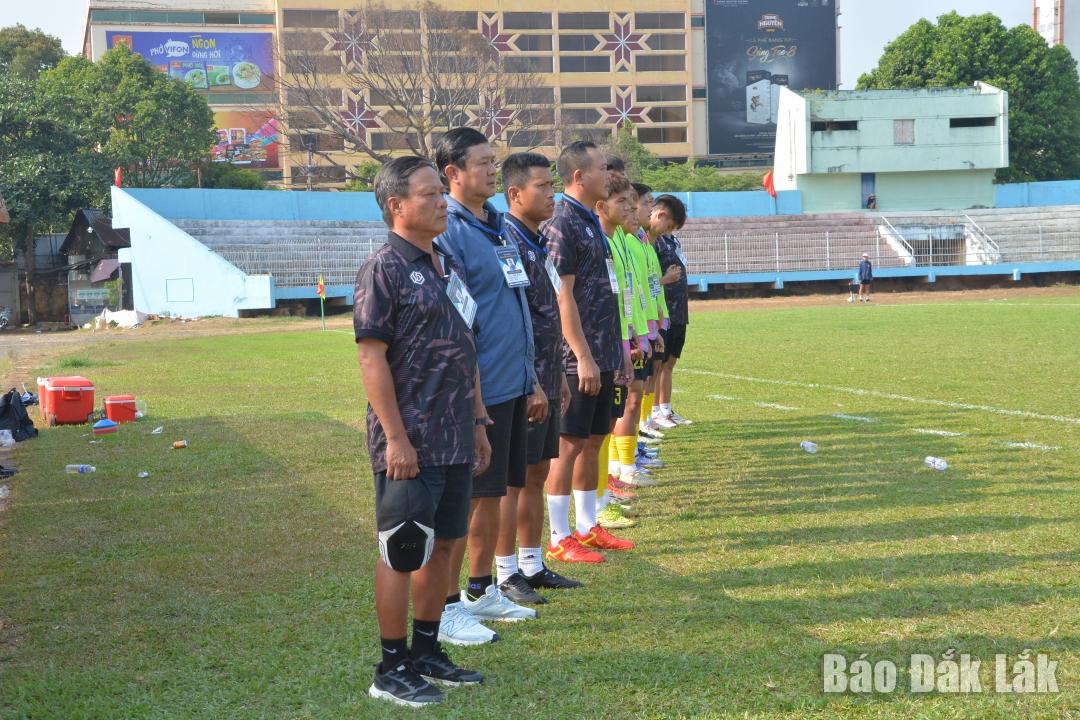 Ban huấn luyện Câu lạc Bóng đá Đắk Lắk đứng trước áp lực chuỗi trận toàn thua.