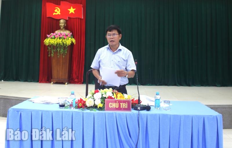 Trưởng Ban Dân tộc HĐND tỉnh, Trưởng đoàn giám sát số 17 Lê Văn Cường phát biểu kết luận buổi làm việc.