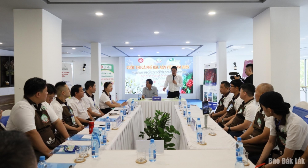 Quang cảnh buổi khai mạc vòng chung kết cuộc thi.