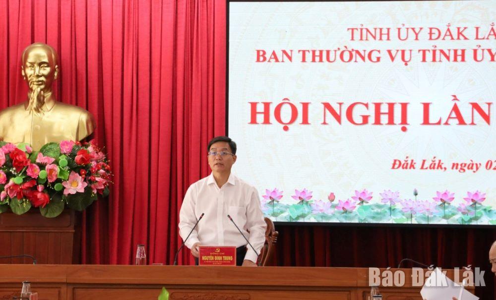Bí thư Tỉnh ủy Nguyễn Đình Trung phát biểu tại hội nghị.