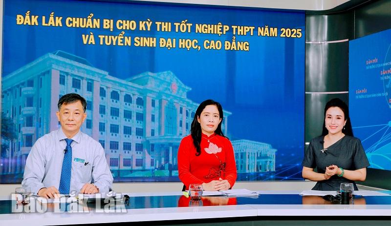 Các vị khách mời tham dự Chương trình.